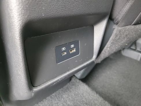 Used 2023 Nissan Rogue SV FWD image 16