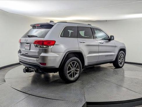 Used 2019 Jeep Grand Cherokee Limited w/ Luxury Group II image 7