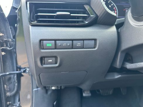 Used 2020 Nissan Sentra SR image 20