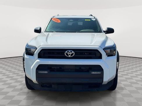 Used 2025 Toyota 4Runner SR5 AWD/4WD image 2