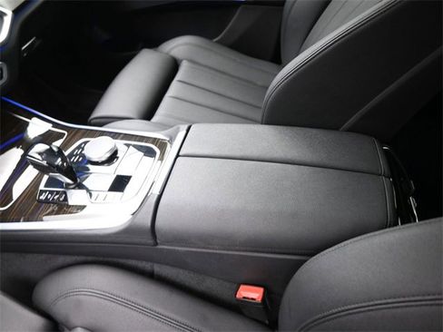 Used 2020 BMW X5 sDrive40i w/ Premium Package image 33
