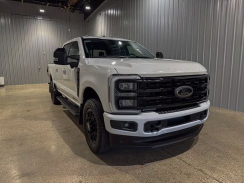 Used 2024 Ford F250 Lariat w/ Lariat Ultimate Package AWD/4WD image 8