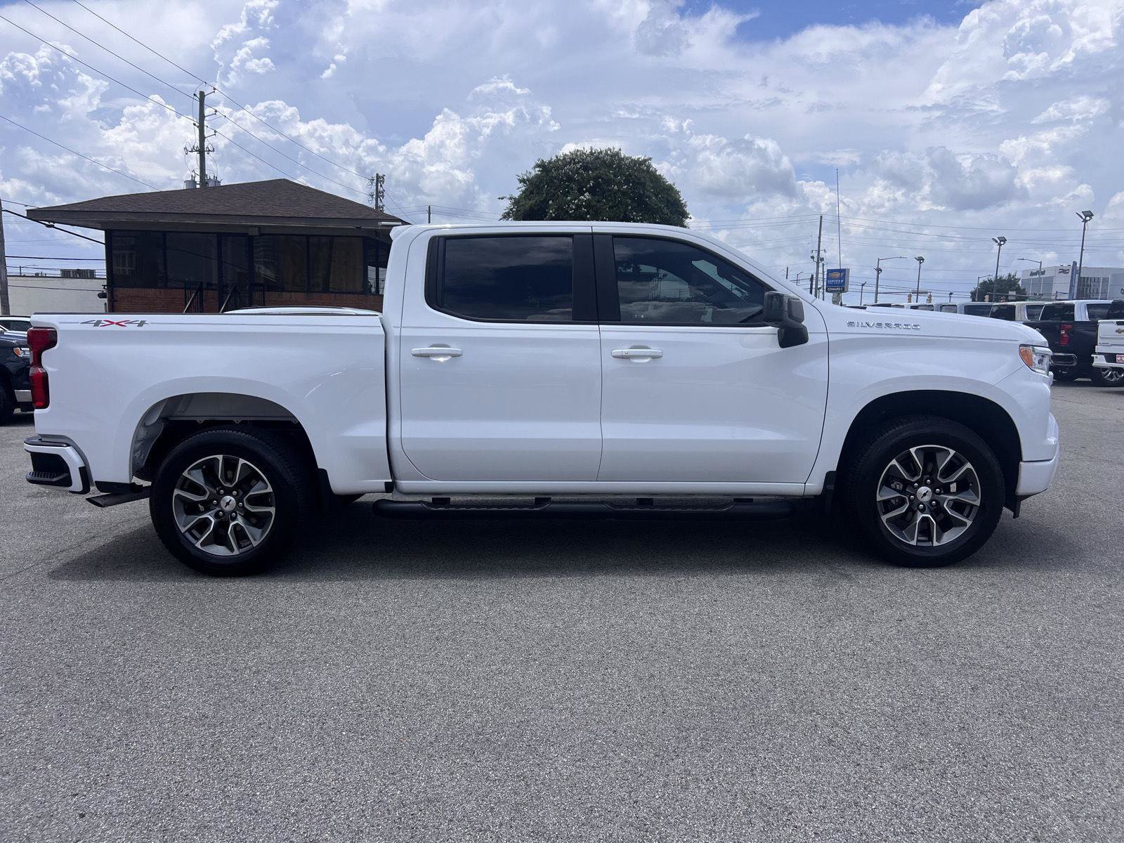 Used 2023 Chevrolet Silverado 1500 RST AWD/4WD image 32