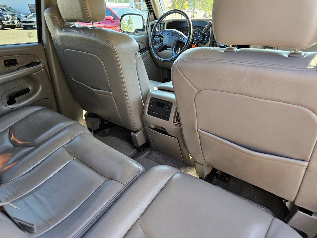 Used 2003 Chevrolet Silverado 2500 LT AWD/4WD image 16