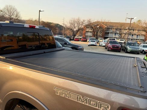 Used 2021 Ford F250 Lariat w/ Tremor Off-Road Package image 28