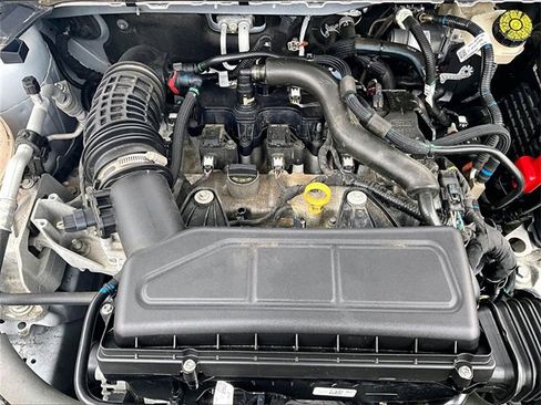 Used 2023 Ford Escape Active image 32