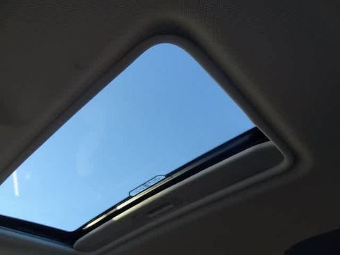 Used 2021 Ford EcoSport SE image 7