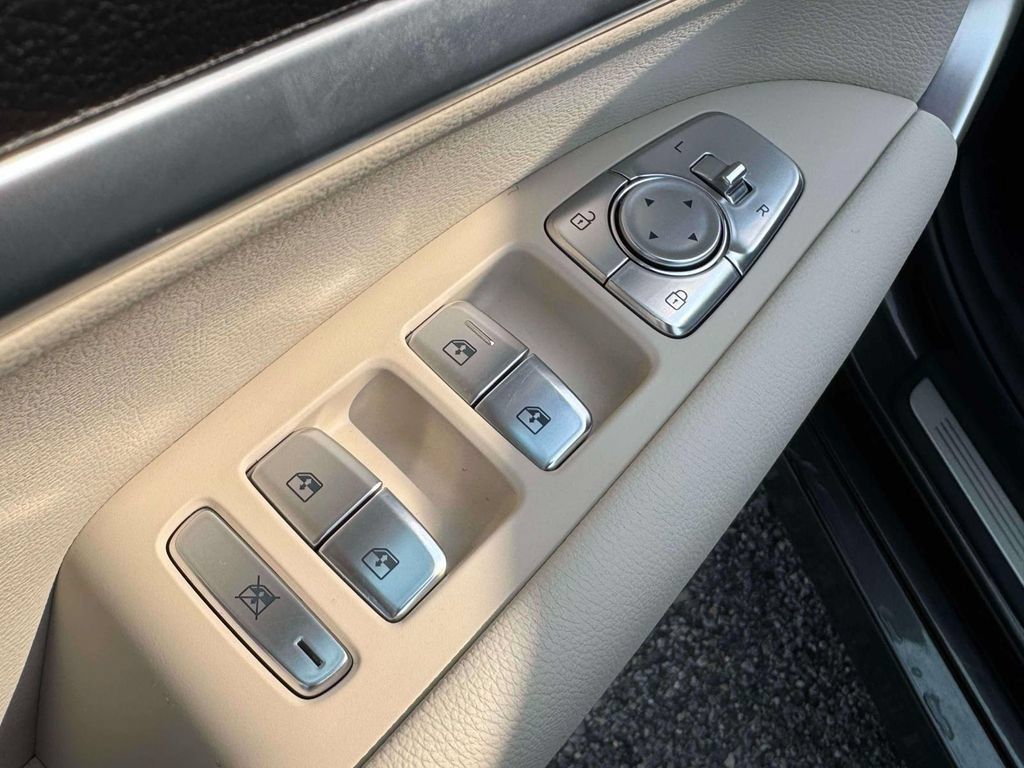 Certified 2026 Genesis G70 2.5T AWD/4WD image 19