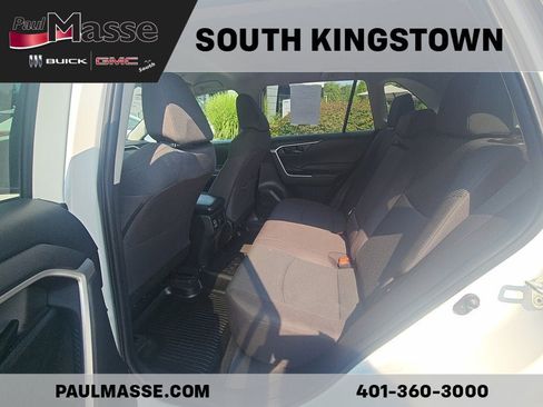Used 2023 Toyota RAV4 LE AWD/4WD image 23