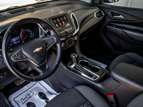 Used 2020 Chevrolet Equinox LT image 17