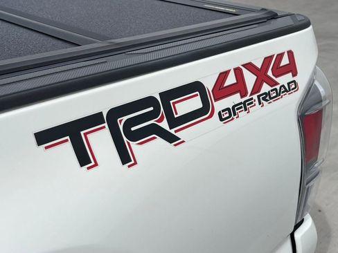 Used 2023 Toyota Tacoma TRD Off-Road w/ Technology Package image 8