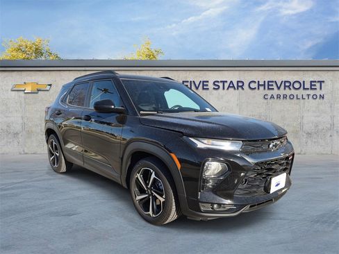 Used 2021 Chevrolet TrailBlazer RS w/ Sun and Liftgate Package image 1