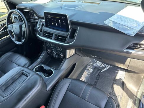 Used 2023 Chevrolet Suburban RST RWD image 32