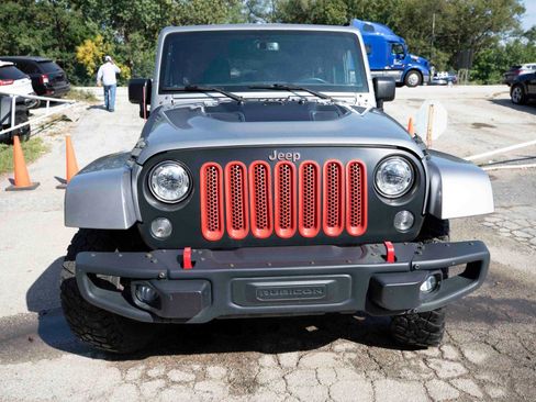 Used 2018 Jeep Wrangler Unlimited Rubicon AWD/4WD image 3