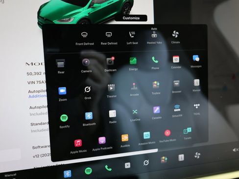 Used 2022 Tesla Model X image 30