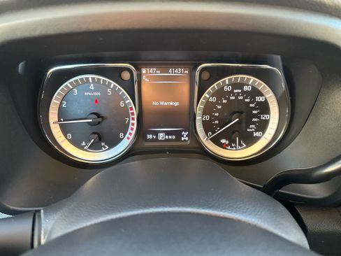 Used 2017 Nissan Titan PRO-4X image 18