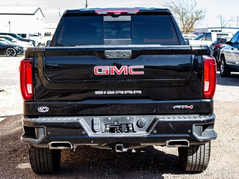 Used 2022 GMC Sierra 1500 AT4 w/ AT4 Premium Package image 4