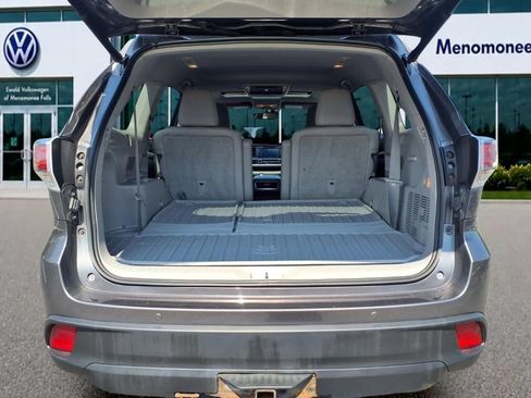 Used 2014 Toyota Highlander Limited w/ Driver Technology Package AWD/4WD image 9