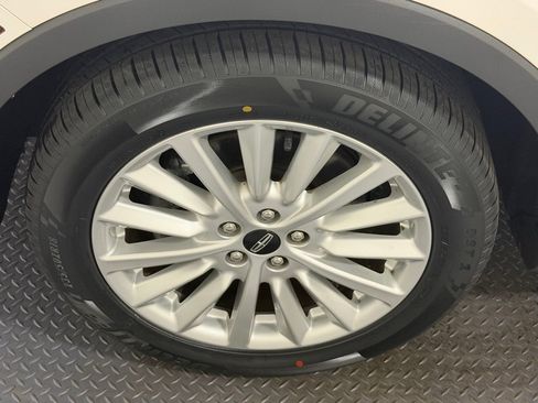 Used 2019 Lincoln MKC Premiere FWD image 20