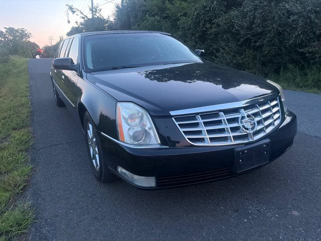 Used 2011 Cadillac DTS Limousine FWD image 5