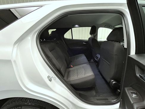 Used 2021 Chevrolet Equinox LT image 18