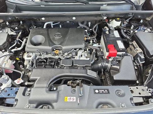 Used 2021 Toyota RAV4 XLE w/ Protection Package (TMS) AWD/4WD image 23