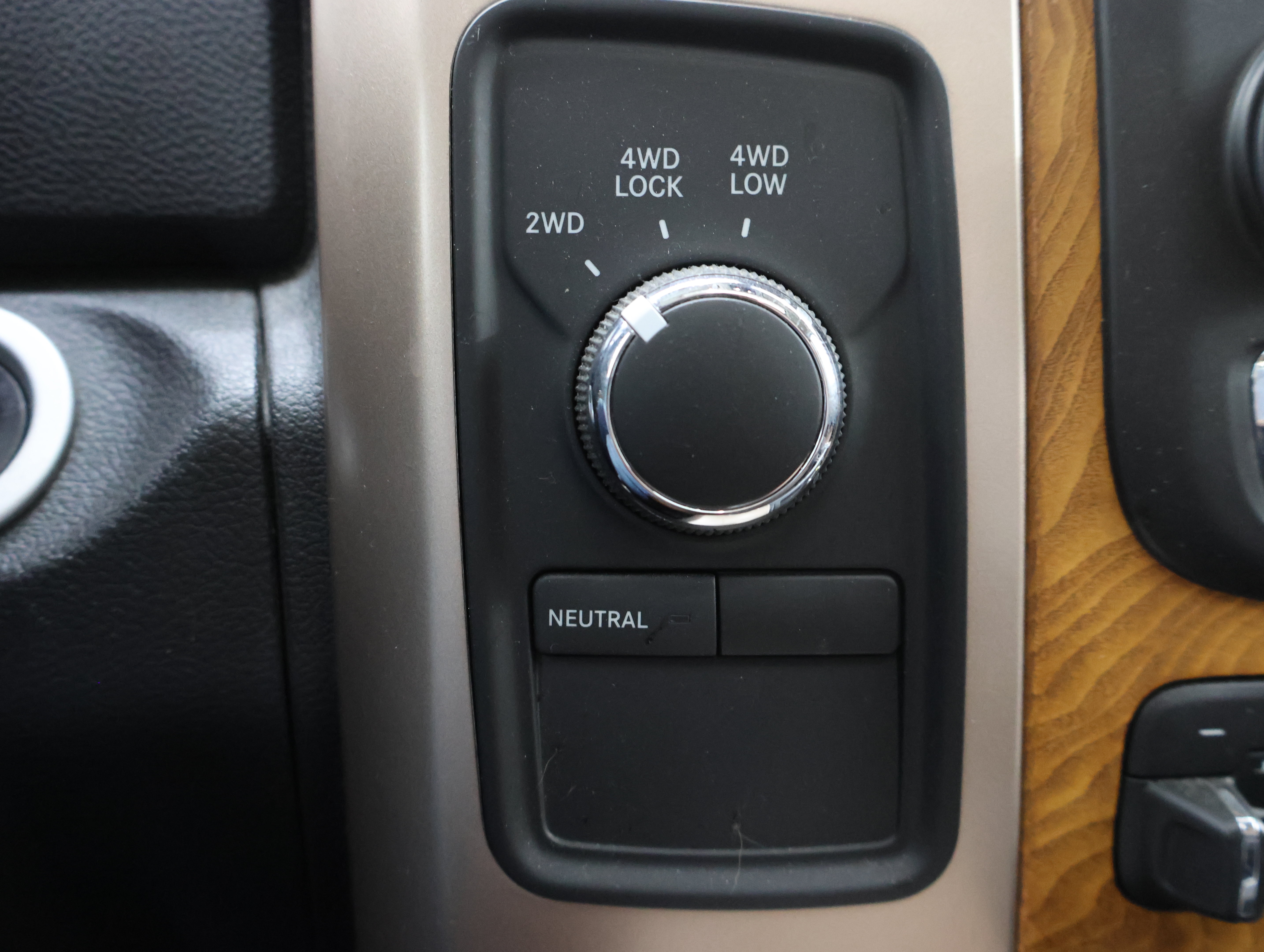 Used 2017 RAM 3500 Laramie Longhorn w/ Convenience Group AWD/4WD image 48