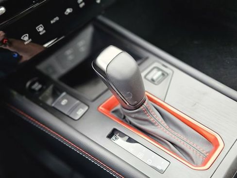 New 2026 Nissan Kicks SR w/ Cold Weather Package FWD image 24