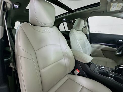 Used 2023 Cadillac XT4 Luxury FWD image 32
