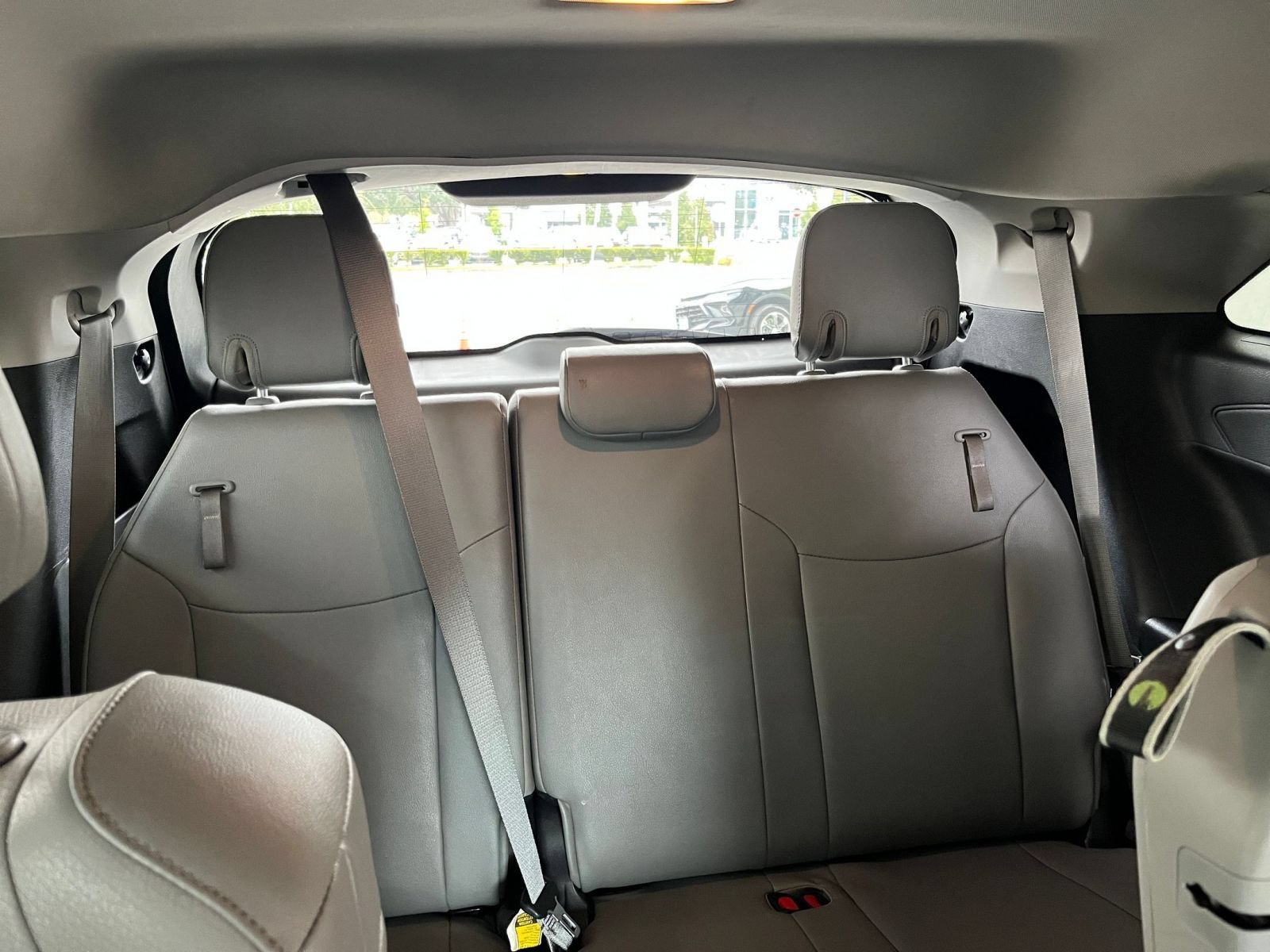 Used 2025 Toyota Sienna XLE FWD image 30