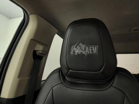 Used 2022 Chevrolet Colorado ZR2 w/ Colorado ZR2 Bison Edition image 45