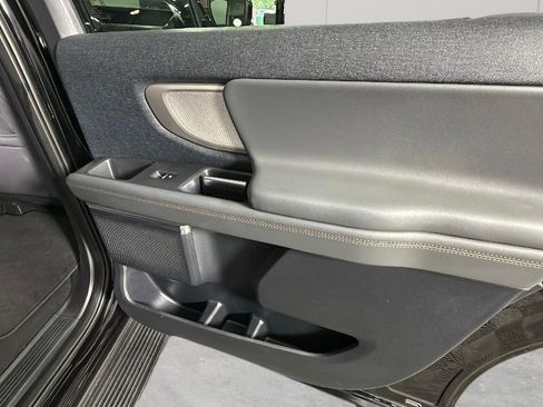 Used 2025 Ford Expedition Max Active image 34