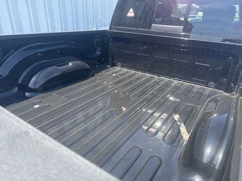 Used 2025 RAM 2500 Laramie AWD/4WD image 9
