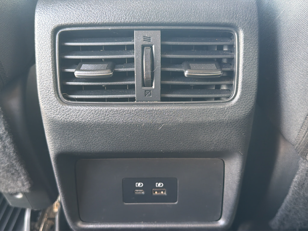 Used 2021 Nissan Rogue SV AWD/4WD image 29