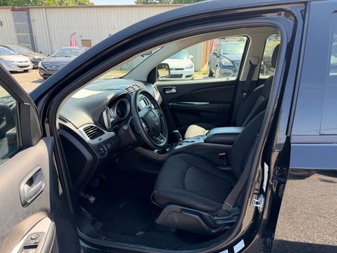 Used 2016 Dodge Journey SE w/ Flexible Seating Group FWD image 10