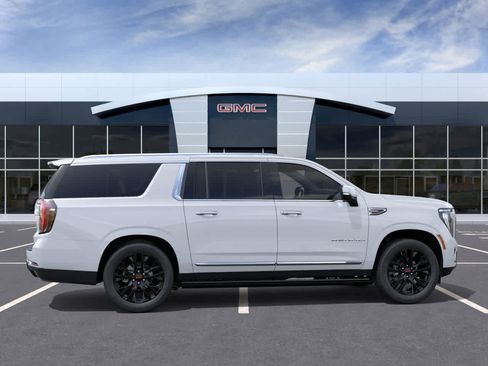 New 2026 GMC Yukon XL Denali image 5