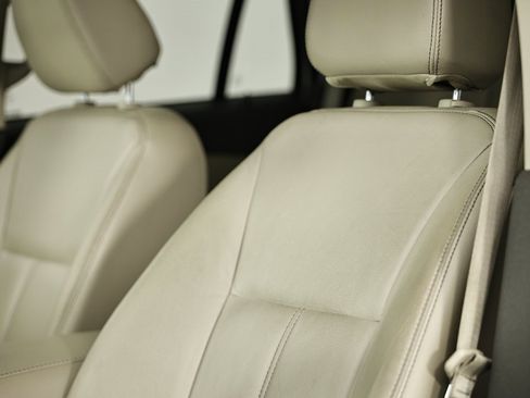 Used 2013 Ford Edge Limited w/ Driver Entry Pkg image 25