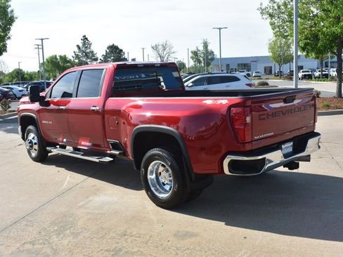 Used 2025 Chevrolet Silverado 3500 LTZ w/ LTZ Plus Package AWD/4WD image 9