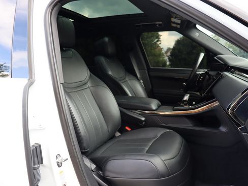 Used 2025 Land Rover Range Rover Sport SE AWD/4WD image 23