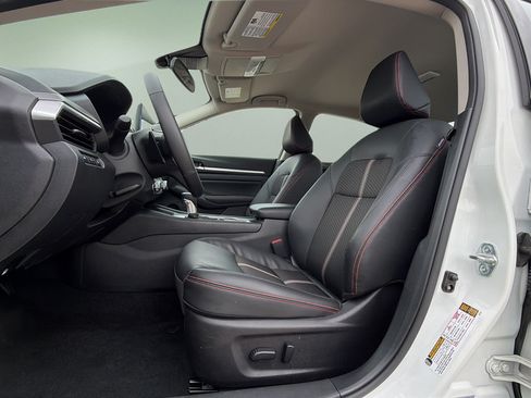 Certified 2026 Nissan Altima 2.5 SR FWD image 16