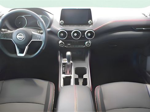 Used 2025 Nissan Sentra SR w/ SR Premium Package image 10