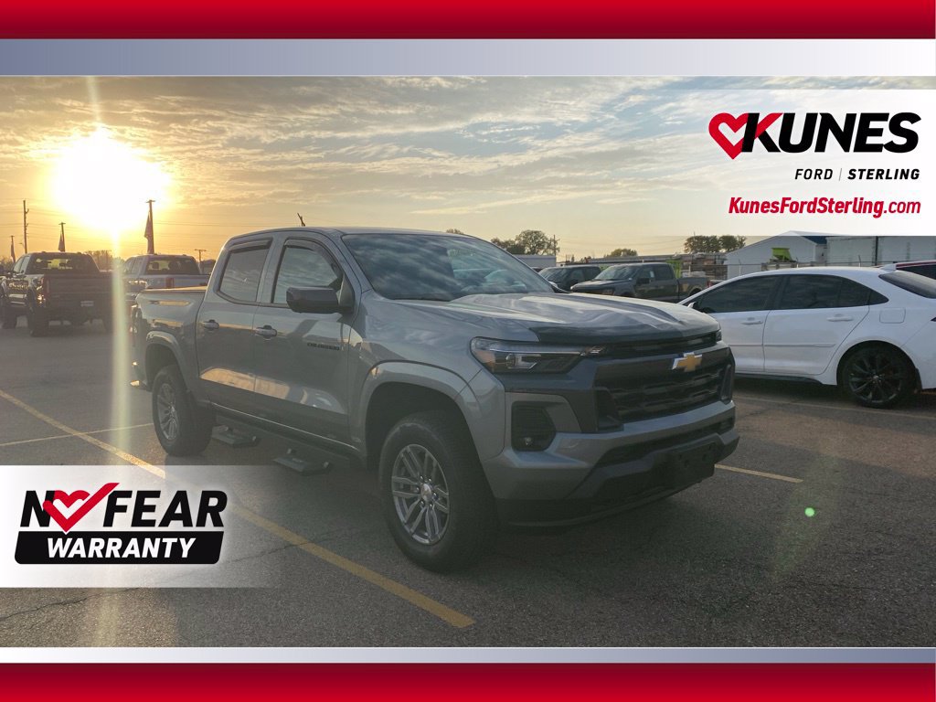 Used 2025 Chevrolet Colorado LT w/ LT Convenience Package AWD/4WD image 1