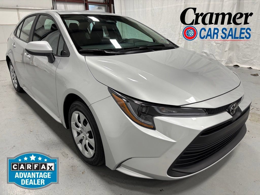 Used 2026 Toyota Corolla LE FWD image 1