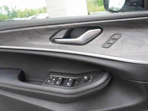 New 2025 Jeep Grand Cherokee L Limited w/ Luxury Tech Group II image 19