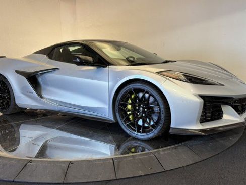 Used 2023 Chevrolet Corvette Z06 w/ Stealth Interior Trim Package image 30