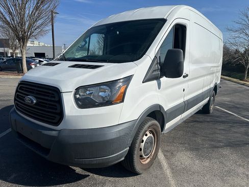 Used 2018 Ford Transit 250 148 Medium Roof image 7