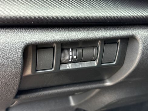 Certified 2024 Subaru Crosstrek 2.0i Premium image 17