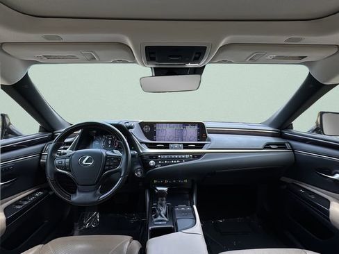 Used 2021 Lexus ES 350 Luxury w/ Accessory Package 2 image 22