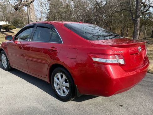 Used 2011 Toyota Camry LE image 8
