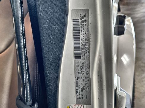 Used 2015 Jeep Wrangler Unlimited Rubicon w/ Dual Top Group image 31